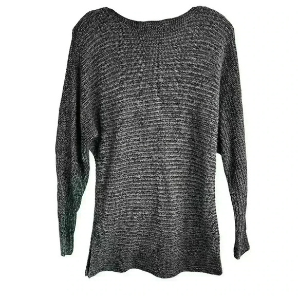 A.n.a Women's black and white Pullover Sweater Size M Casual Knit Solid - Picture 8 of 9